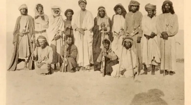 من أمريكا إلى الربع الخالي ليعيش مع بدو البدو